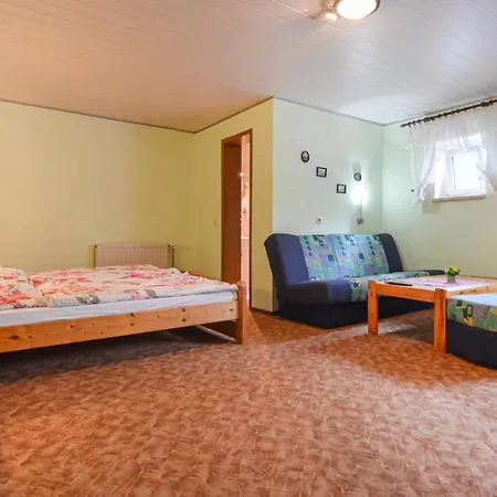 Holiday home 5 Bedroom Nice Home In Heideblick *