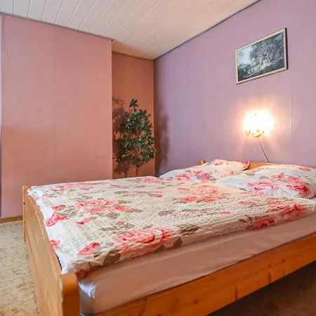 5 Bedroom Nice Home In Heideblick Holiday home